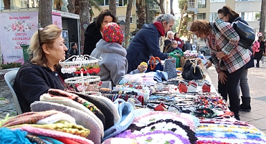 Bornova'da 14 Şubat Sevgililer Günü’nde kadın emeği