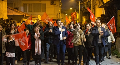 Dikili Belediye Başkanı Adil Kırgöz'ün ev ziyareti mitinge dönüştü