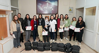 Gaziemirli anne adayları Gebe Okulu’nda eğitiliyor