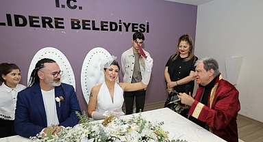 Narlıdere'de 14 Şubat Sevgililer Günü sürprizi