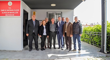 Bayraklı'da Başkan Sandal’dan 24 muhtara teşekkür plaketi