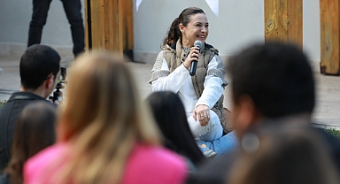 Efes Selçuk'ta Açık Mikrofon Gençlik Buluşması