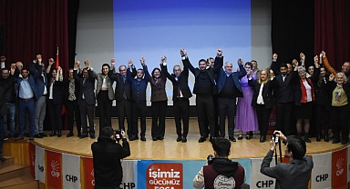 Foça Belediye Başkanı Fatih Gürbüz partililerle buluştu