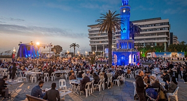 İzmir dayanışması Ramazan’da da sürecek