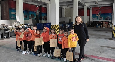 Karşıyaka’da yeni nesillere geri dönüşüm bilinci aşılanıyor