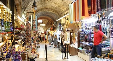 Kemeraltı’nın modern yüzü bu kitaplarda