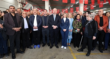 Menemen Belediyesi Halil Alkaya Spor Tesisi, yoğun bir katılımla gerçekleşen açılış töreni ile hizmete girdi