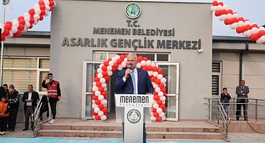 Menemen’de açılış yağmuru sürüyor