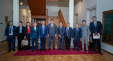 Başkan Cemil Tugay, Çin’in Gansu Eyaleti heyetini ağırladı