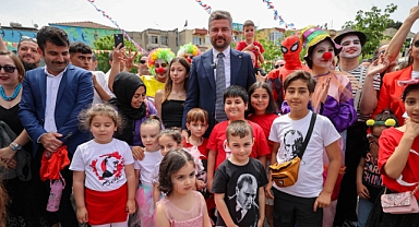 Buca’da 23 Nisan’a yakışır kutlama