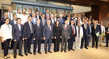 Egeli zeytin zeytinyağı ihracatçıları ambalajlı ihracatı ödüllendirdi