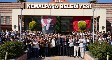 Kemalpaşa'da Başkan Mehmet Türkmen göreve başladı