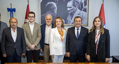 Konak’ta Nilüfer Çınarlı Mutlu dönemi coşkuyla başladı