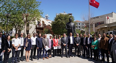 Seferihisar Belediye Başkanı İsmail Yetişkin mazbatasını aldı