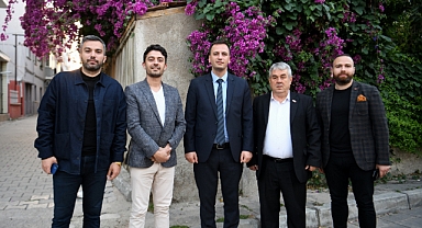 Bornova'da Başkan Eşki sabah mesaisinde