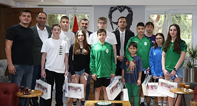 Bornova'nın sporda başarısı artarak sürüyor