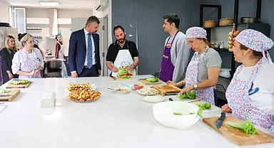 Buca Belediyesi’nin kurs merkezleri kadınlara meslek edindiriyor