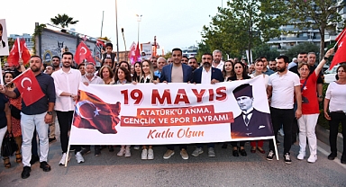 Çiğli Belediyesi 19 Mayıs'ı Coşkuyla Kutladı