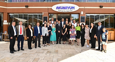 Çiğli'de başkan Yıldız muhtarlarla buluştu