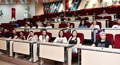 Çiğlili Sporseverler Sağlıklı Beslenme Seminerinde Buluştu