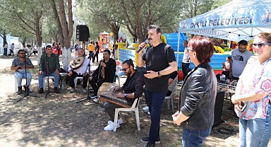 Dikili Çandarlı’da Hıdırellez Coşkuyla Kutlandı