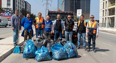 İzmir'de her gün 850 işçi 2 bin kilometrelik güzergahı temizliyor