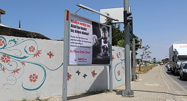 Menderes Billboardları Can Dostların Sesi Oldu