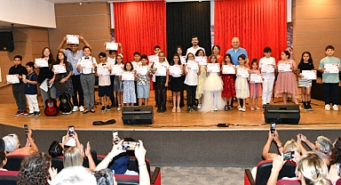 Çiğlili Kursiyerlerden Muhteşem Konser