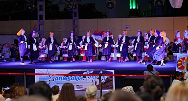 Ayvalık 21.Sarımsaklı Trophy Halk Oyunları Festivali Beğeni Topladı