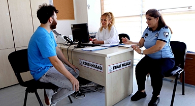 Bayraklı Belediyesinde esnaf masası kuruldu