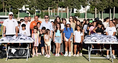 Çeşme'de Yaz Spor Okulları açıldı