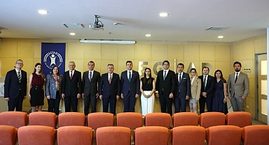 İzmir Valisi Dr. Süleyman Elban EGİAD'ı Ziyaret Etti