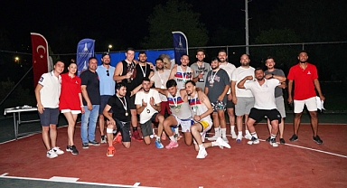 Potada kıyasıya rekabet