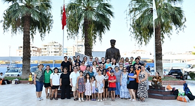 Çiğlili Kadın ve Çocuklar Denizle Buluştu