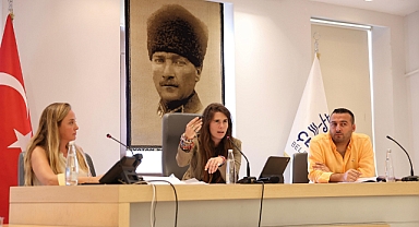 Çeşme'de Başkan Denizli göreve geldiği günden bu yana yaptıklarını aktardı