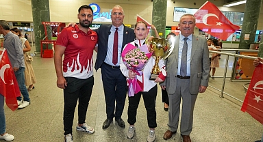Gaziemirli Melisa dünya şampiyonu