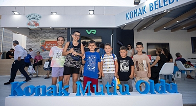 Konak Rüzgarı 93. İEF’de Sürüyor