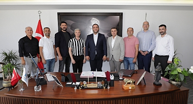 Narlıdere Belediyesi ile Tüm Yerel-Sen arasında, belediyede görevli memurları kapsayan toplu iş sözleşmesi imzalandı