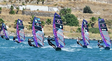 Çeşme Alaçatı Wind Fest ile rüzgar ekim ayında gençler ve çocuklar için esecek