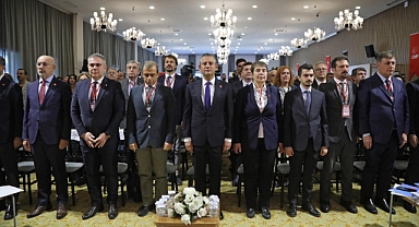 “İzmirlilere ücretsiz HPV aşısı ve üreme sağlığı hizmeti“