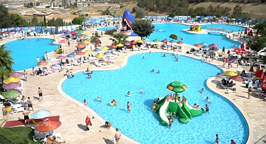 Karabağlar Aqua Yaşam Havuzları İzmir’in gözdesi oldu