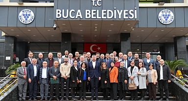 Buca'da Başkan Duman’a muhtarlardan tam destek