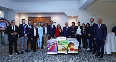 Dokuz Eylül Üniversitesi (DEÜ), 3-9 Kasım Organ Bağışı Haftası kapsamında Organ Bağışı ve Nakli Paneli’ne ev sahipliği yaptı