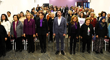 Narlıdereli kadınlar 25 Kasım Kadına Yönelik Şiddete Karşı Buluştu