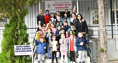 Çiğli'de Çocuklar Hayvanları Seviyor, Sevgi Büyüyor