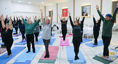 Buca’da pilates, zumba, yoga derslerine kadınlardan büyük ilgi