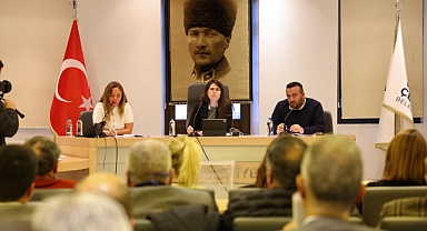 Çeşme'de Başkan Denizli: “Ortak akılla Çeşme’ye dair fikirleri ortaya koymak için çalışıyoruz”