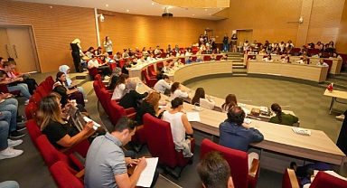 Gaziemir CV Bank, 2024’te bin 35 kişiyi iş sahibi yaptı