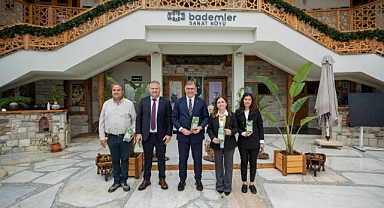 İzmir Büyükşehir Belediye Başkanı Dr. Cemil Tugay'dan “şeker” gibi destek