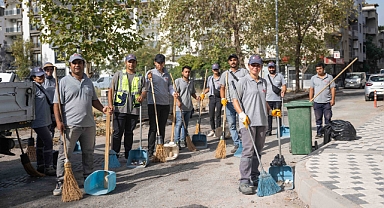 Bornova'da her gün iki mahallede derinlemesine temizlik